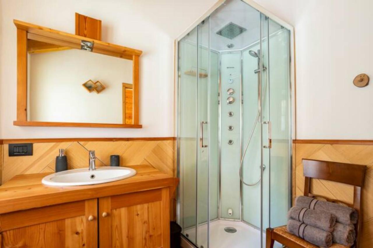 B&B Chalet Il Picchio Varzo Bagian luar foto